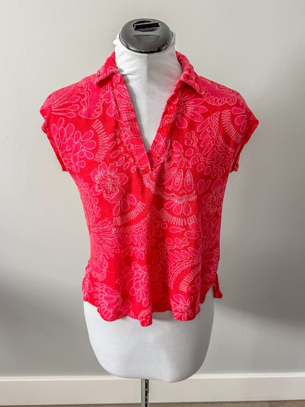 Rachel Zoe 100% Linen Red Floral Top